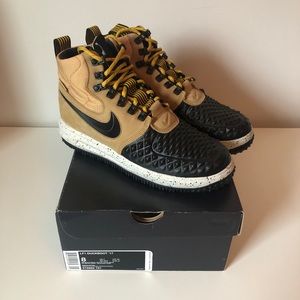 Nike Lunar Air Force 1 Duckboot - Metallic Gold